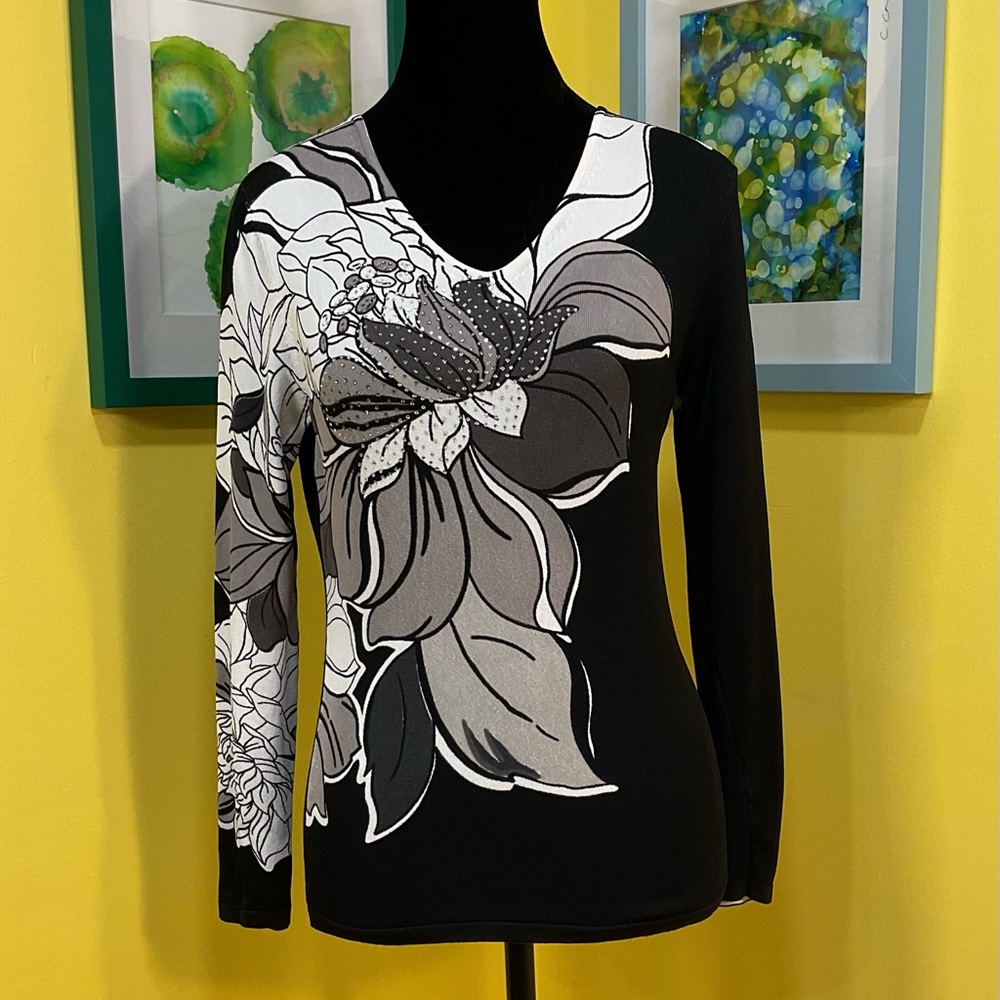 Peck & Peck Black & White Floral Rhinestone Embellished Long Sleeved Top Size S